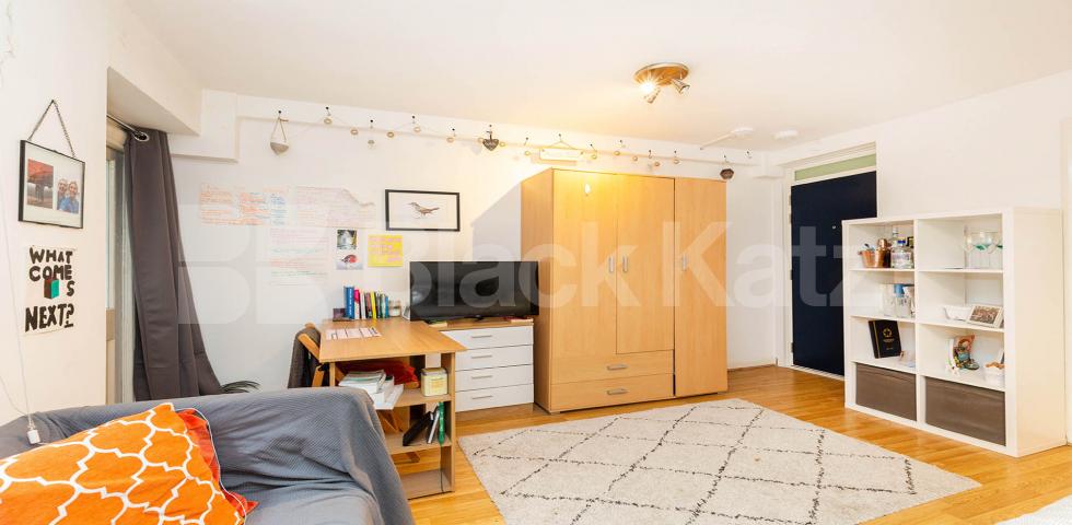 Spacious studio set in an amazing location  Crowndale Road, Camden